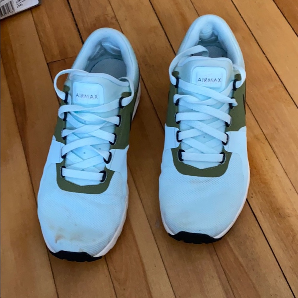 Nike air Max sneakers size 9.5